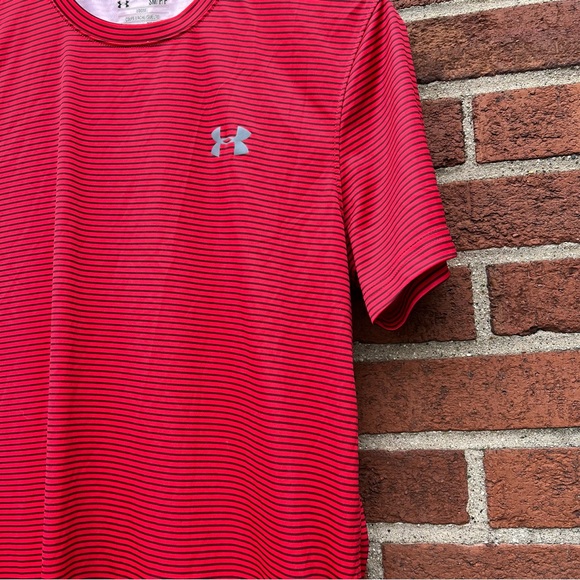 Under Armour Mens Heat Gear Compression Fitted Loose Shirt Red Stripe Size Small - Picture 4 of 6